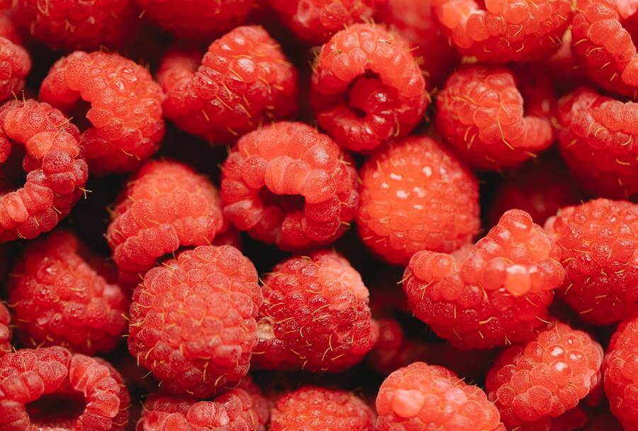 A picture of raspberries
