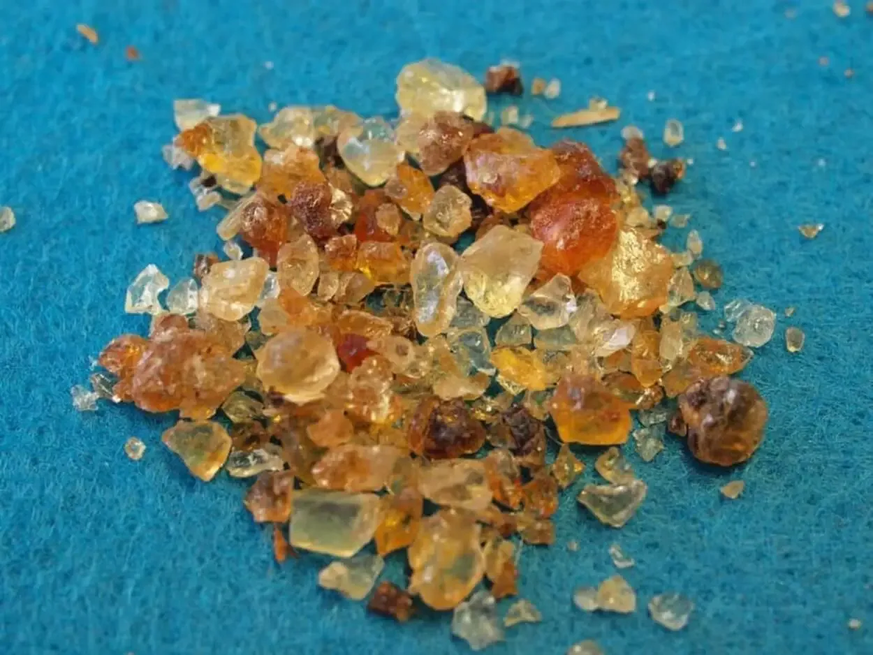 Gum Arabic fragments