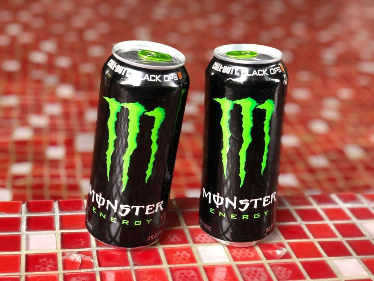  Monster Energy Drink.